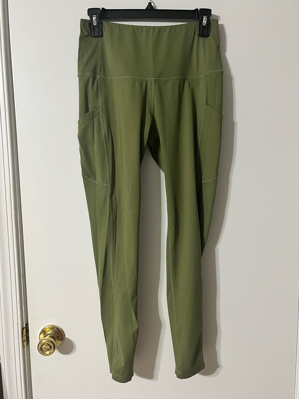 💚 Sewalu Pocketed Leggings Mossy Green